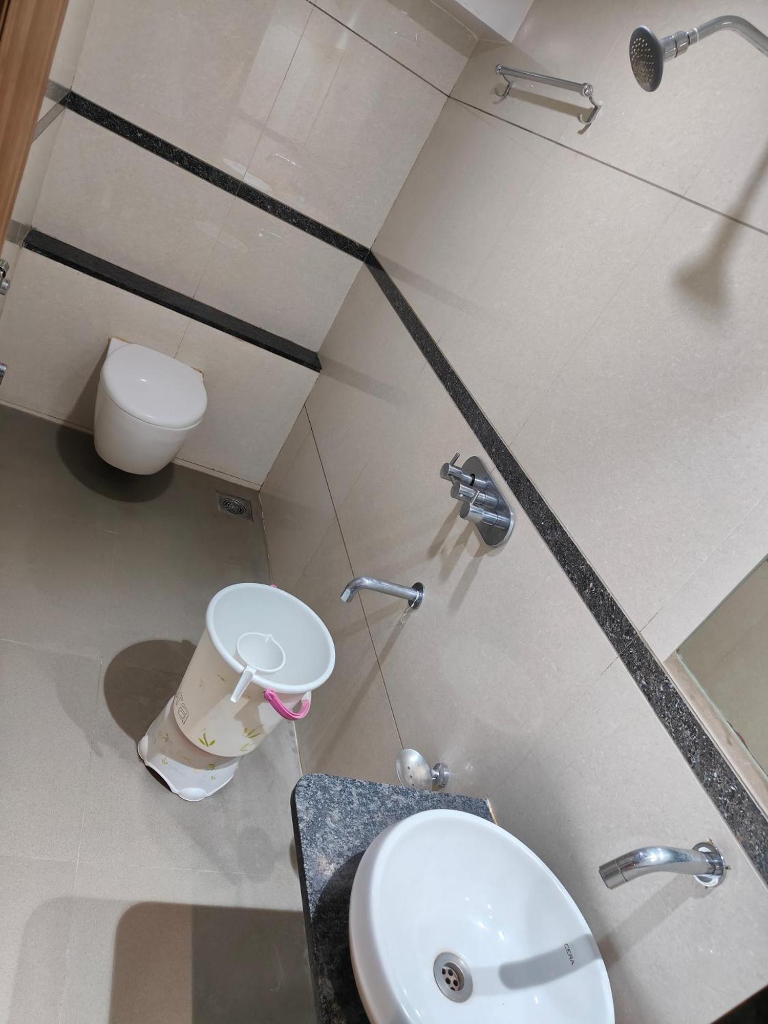 Hotel Sahyog & Rooms Surat Esterno foto